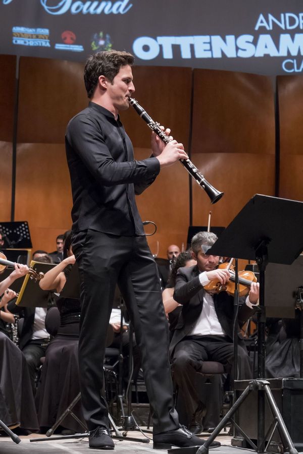 THE ENCHANTMENT OF THE CRYSTAL SOUND