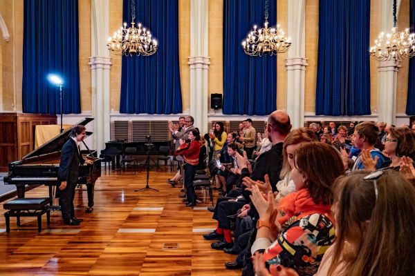 PIANO WONDER GRAND PIANO RECITAL