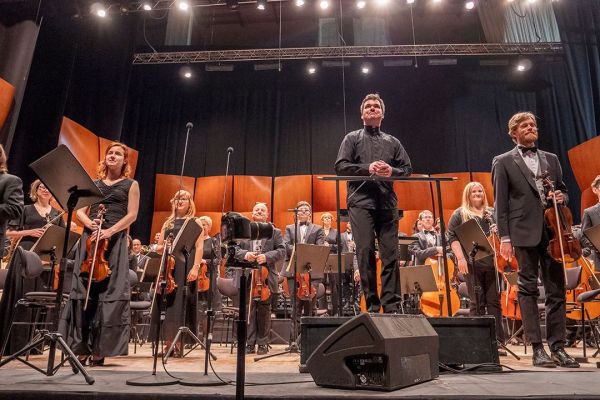 CLOSING GALA GOLDEN VOICES