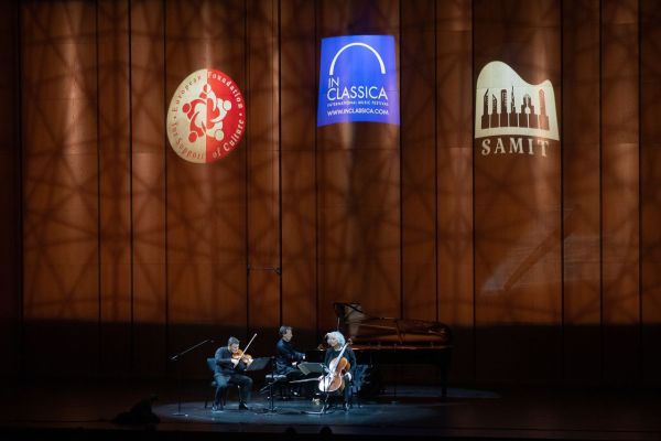 The three kings in a concert