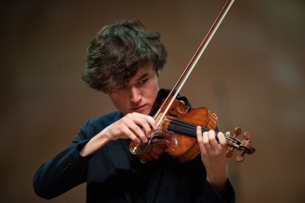 Fantastical violin dreams