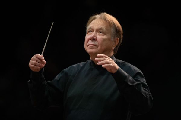 Fantastical violin dreams