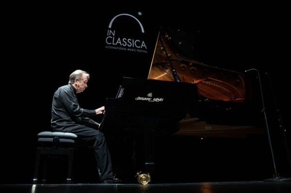 The Piano Legend