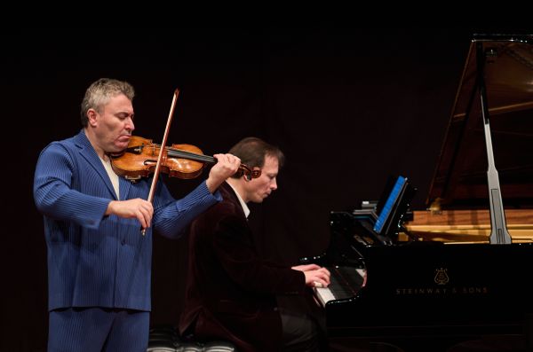 MAXIM VENGEROV: THE VIOLIN LEGEND